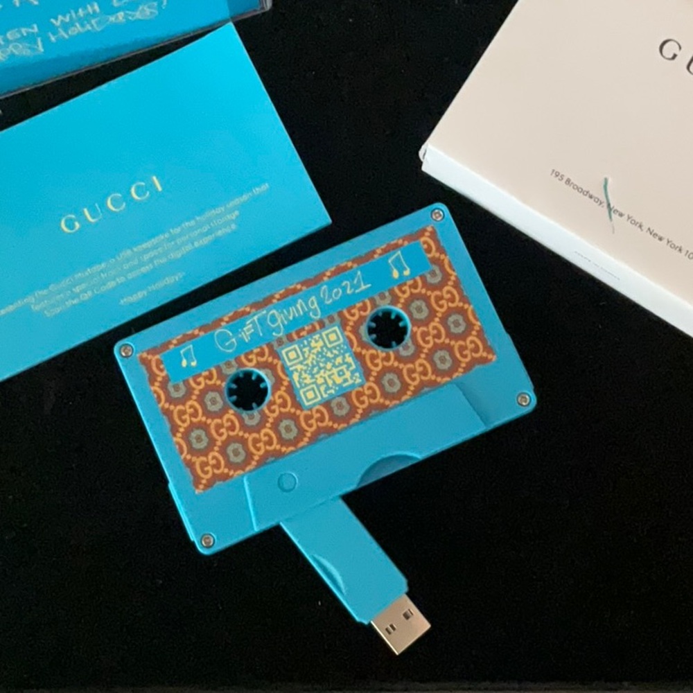 Gucci Blue and Brown Designer Mixtape, USB Keepsake - Picture 4 of 4